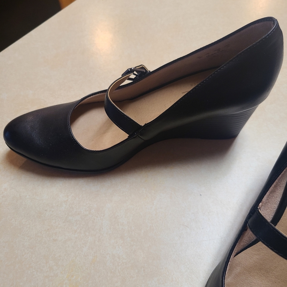SOUL Naturalizer Women's Goldie Pump - size 9
